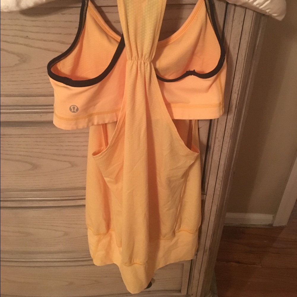 Lululemon tank
